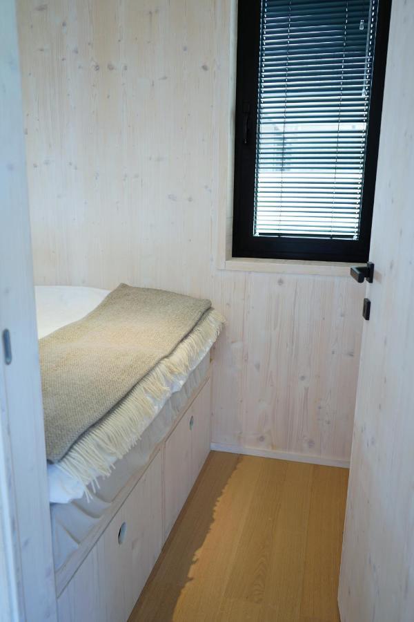 Boutique Style Eco-Beachhouse, Private Jacuzzi Privlaka  Buitenkant foto