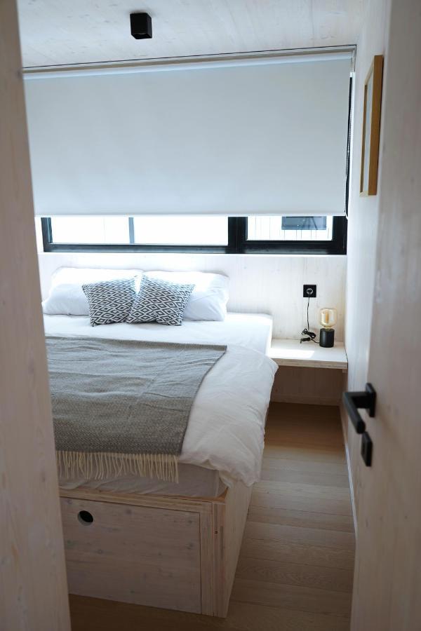 Boutique Style Eco-Beachhouse, Private Jacuzzi Privlaka  Buitenkant foto