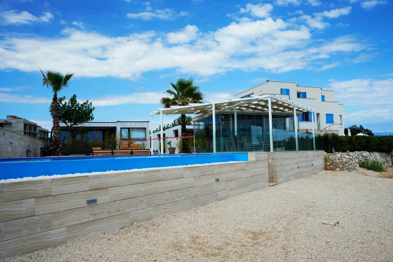 Boutique Style Eco-Beachhouse, Private Jacuzzi Privlaka  Buitenkant foto
