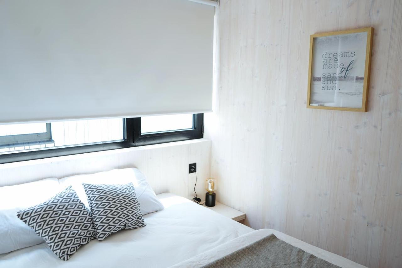 Boutique Style Eco-Beachhouse, Private Jacuzzi Privlaka  Buitenkant foto